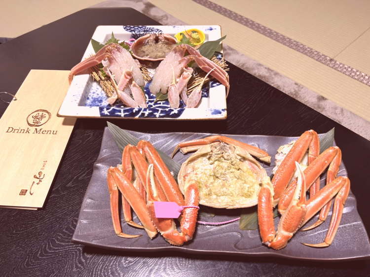 城崎温泉の湯宿山よしが夕食に出している蟹は全て地元で水揚げされたタグ付きです